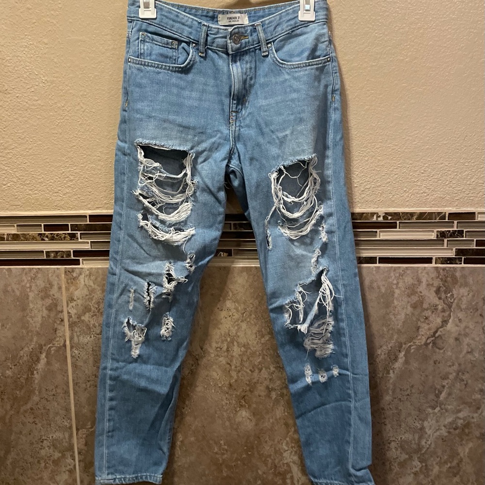 Super cute distressed mom/boyfriend jeans